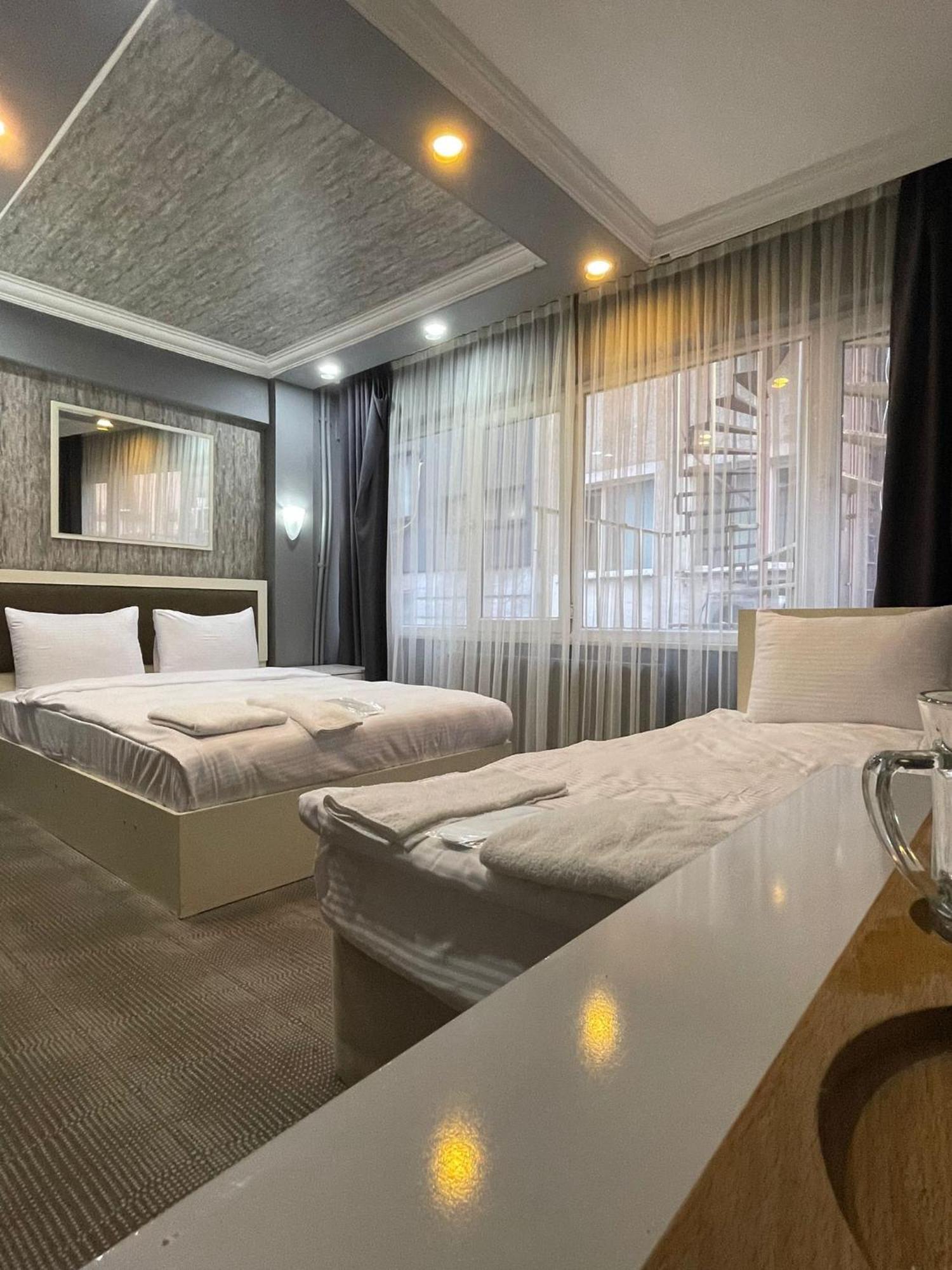 Ufuk Hotel Istanbul Exterior photo