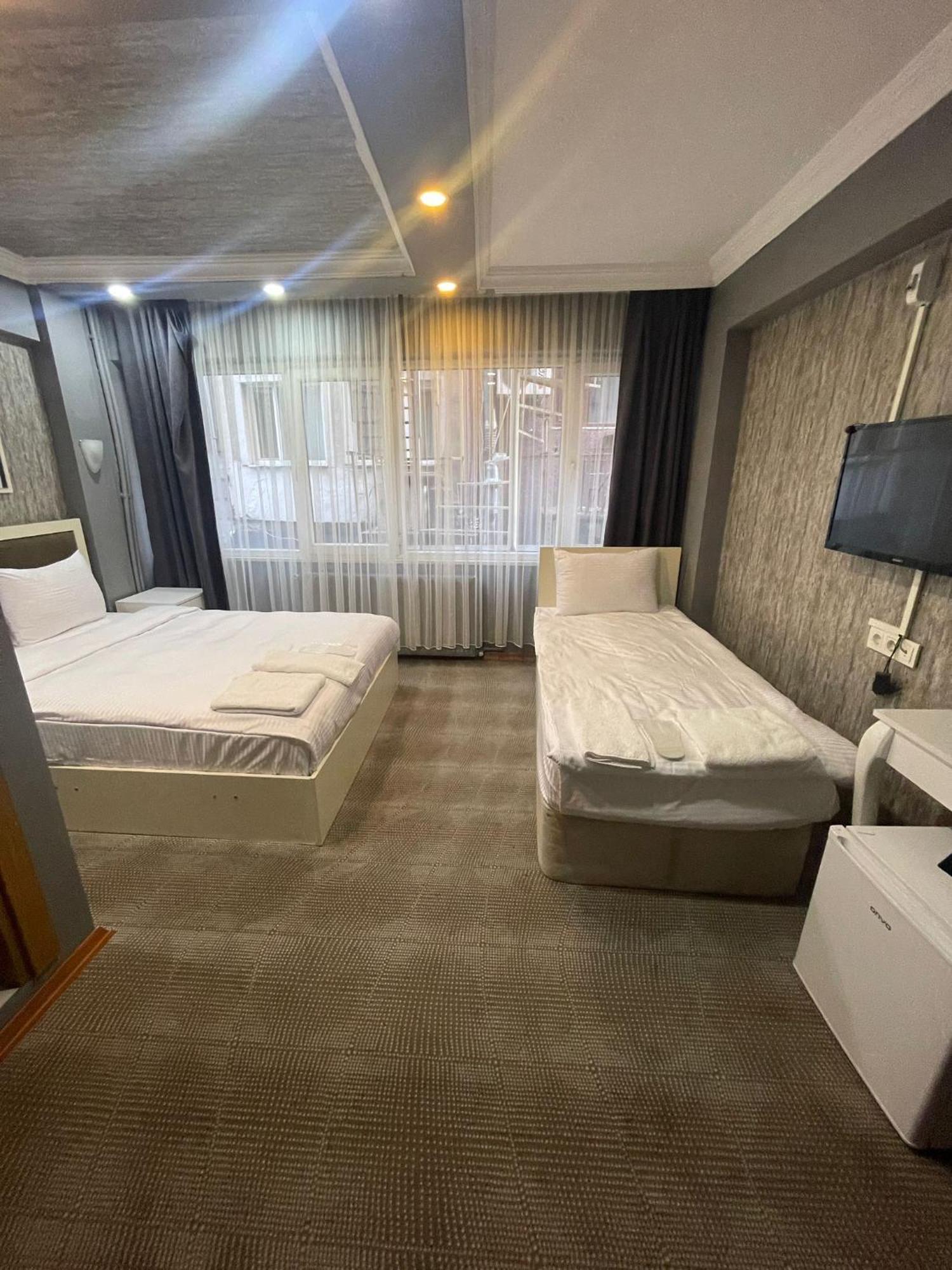 Ufuk Hotel Istanbul Exterior photo